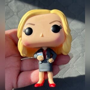 Leslie Knope 498 Parks and Recreation loose OOB funko pop out of box